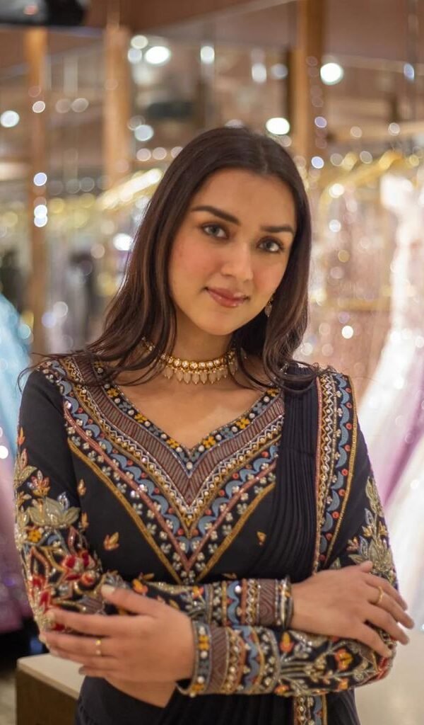 Designer Sarees Ready To Wear