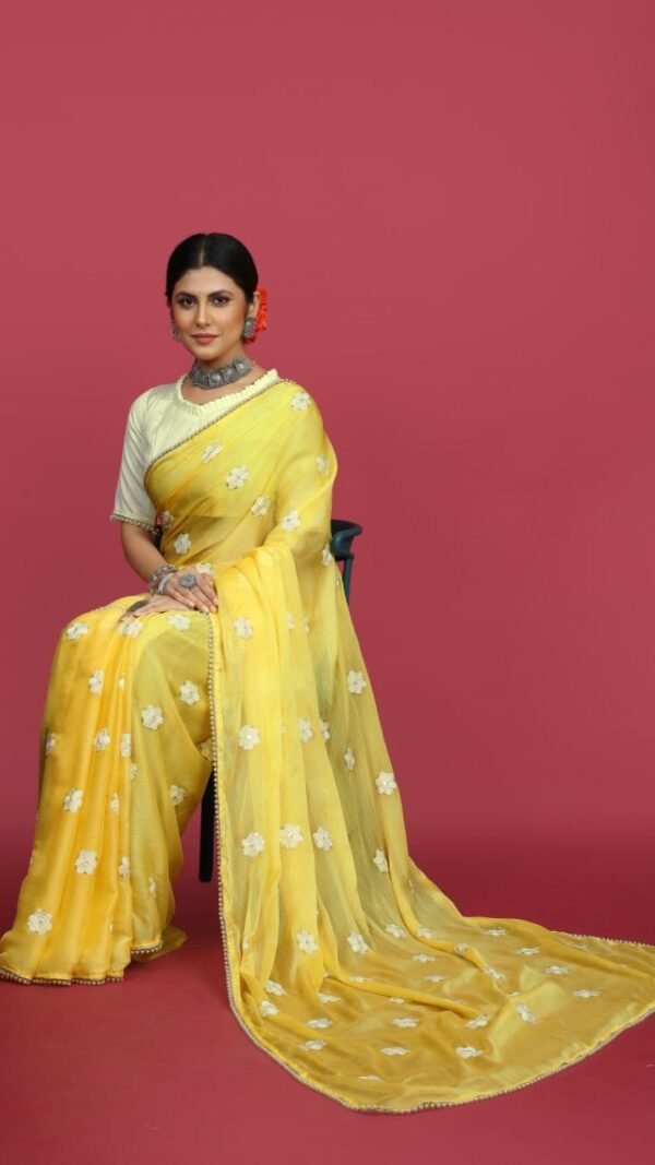 Designer Sarees With Blouse