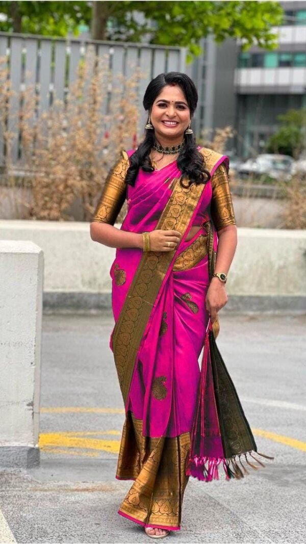 Designer SareesFor Wedding Party Online Soft Lichi Silk Cloth Saree