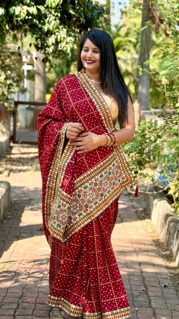 Buy Designer Sarees Online Vishitra Saree