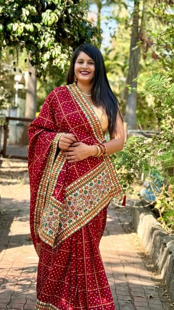 Buy Designer Sarees Online Vishitra Saree
