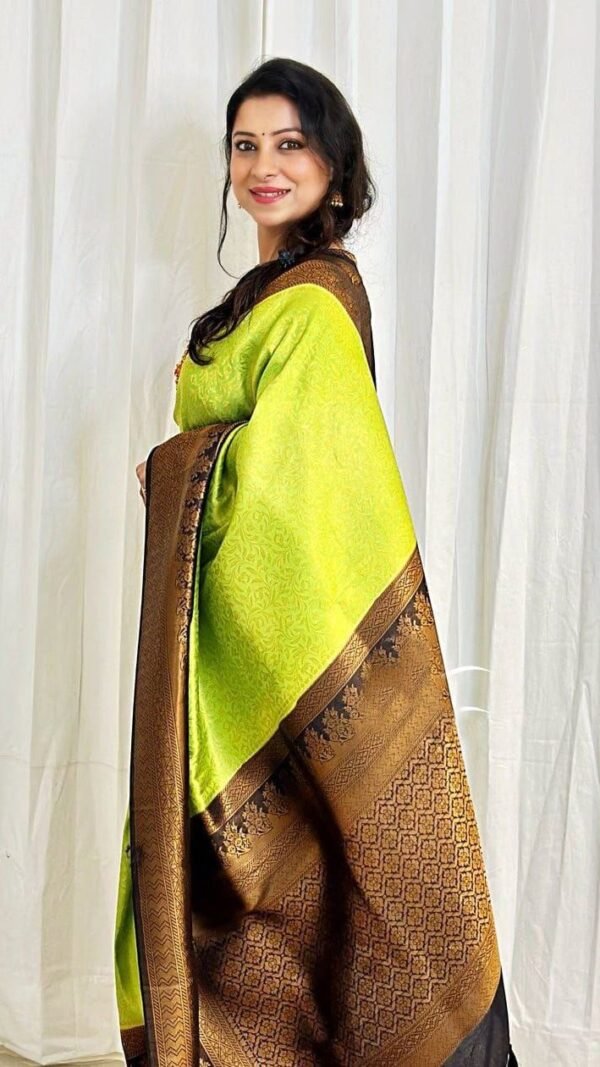Designer Sarees Shops In Pune Soft Lichi Silk Saree