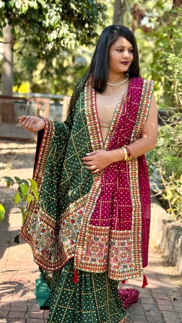 Designer SareesWith Readymade Blouse Vishitra Saree