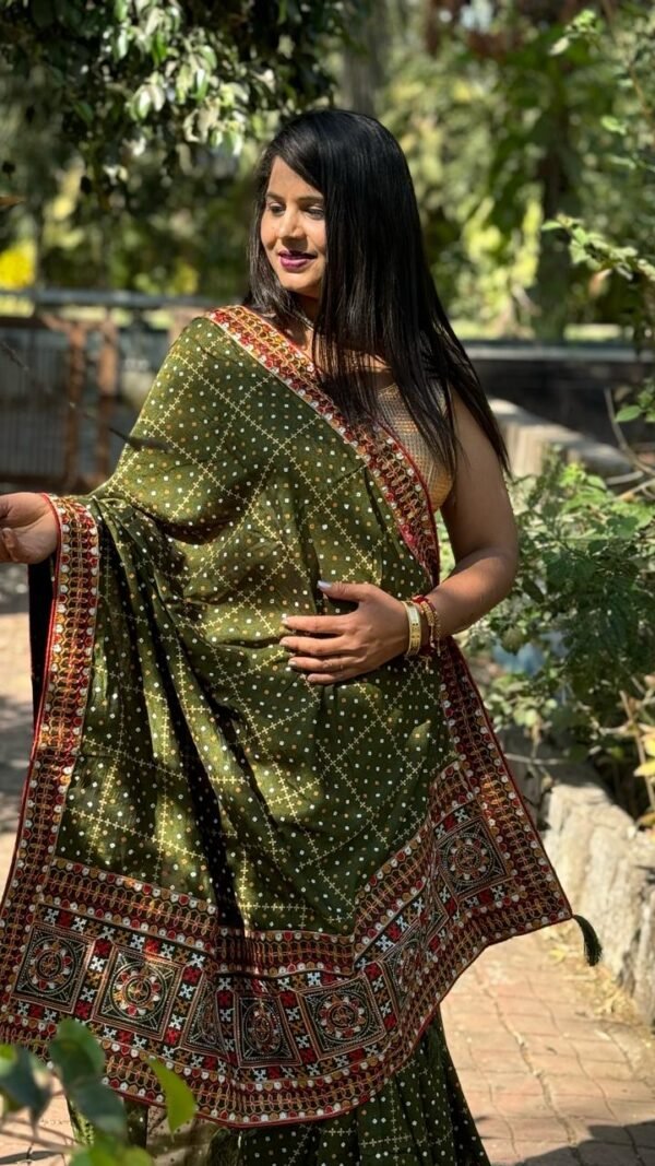 Shree Designer Sarees Vishitra Saree